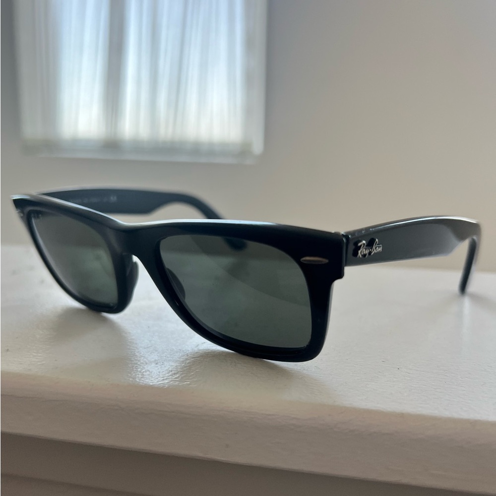 Ray-Ban Original Wayfarer Classic Sunglasses - Picture 5 of 9